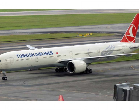 Bomba: Turski avion prinudno sletio