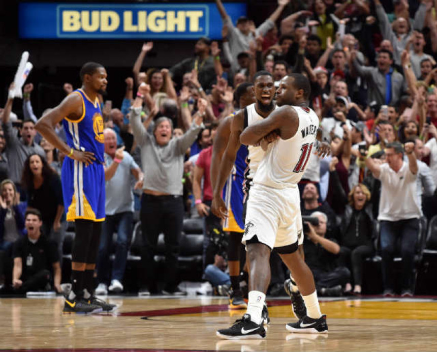 Video - NBA: To nije čovjek, to je Vestbruk! Vejtersov poljubac smrti za Golden Stejt! I još...