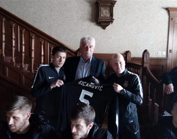 Kićina poruka Iliću: Sale, odigraj još to malo, pa da budeš generalni konzul!