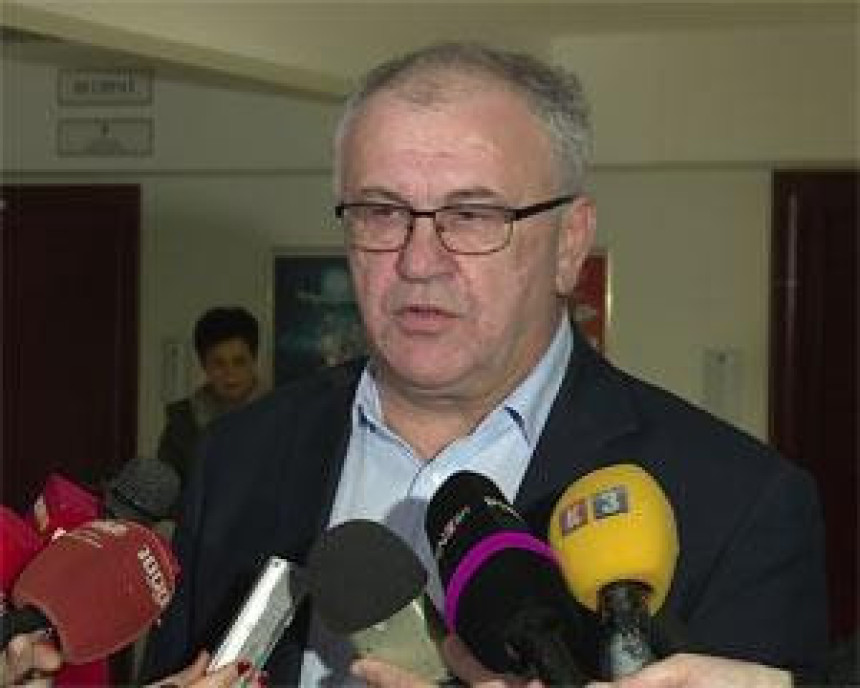 Za pomagala 2,5 miliona maraka