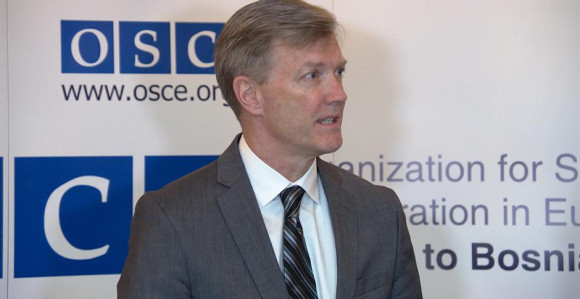 Neupitno ime Republike Srpske