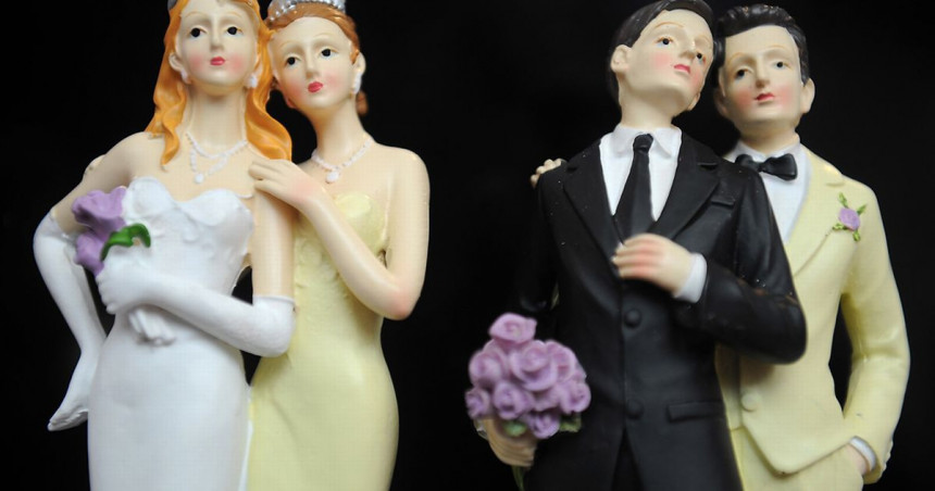Slovenija odobrila istopolne brakove