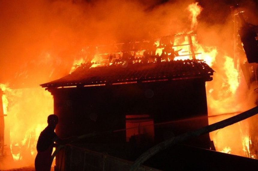 Sarajevo: Muškarac stradao u požaru
