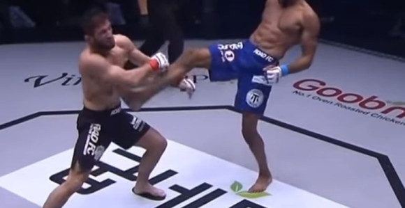 Хабиб гледао како му Француз уништава брата!