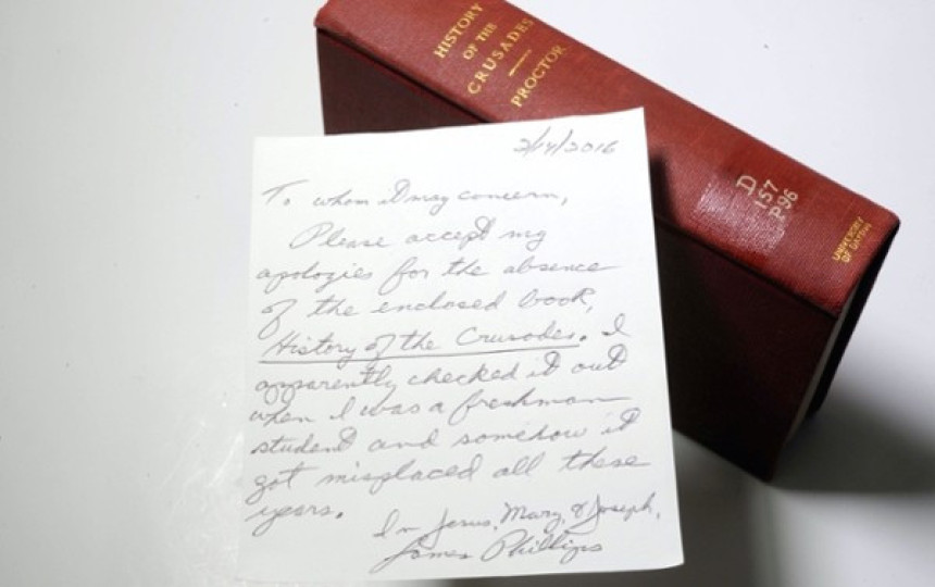 Vratio knjigu biblioteci posle 49 godina!