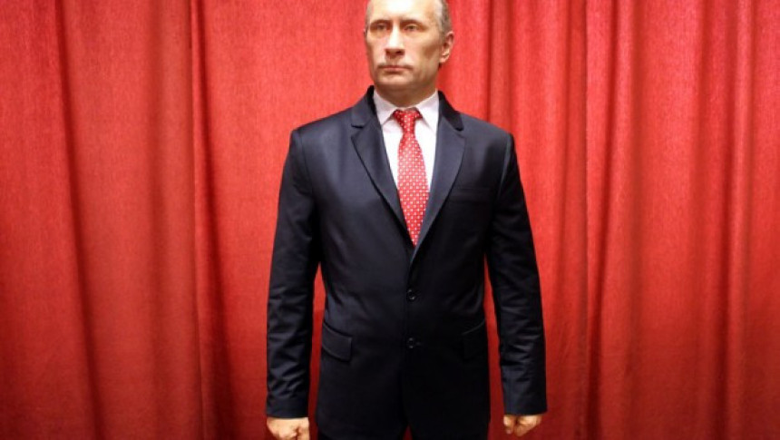 Ovako izgleda figura Putina u Jagodini