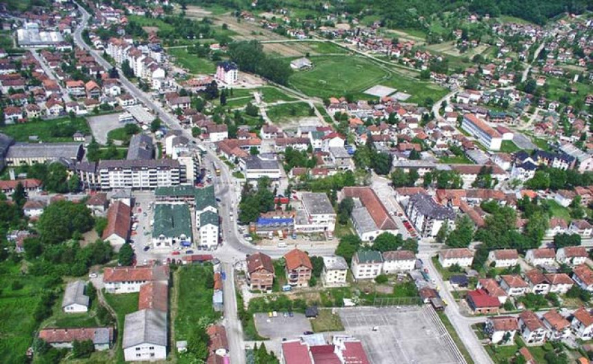 Zbog praznog frižidera zapalio svoju kuću