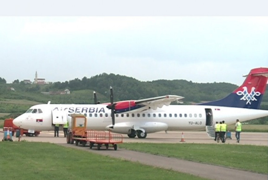 Бањалука: Пукла гума на авиону 'Аир Сербиа'