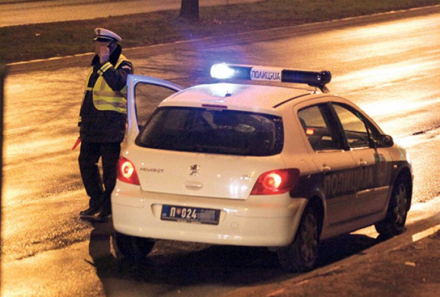 Karambol u Beogradu: Povrijeđeni policajci