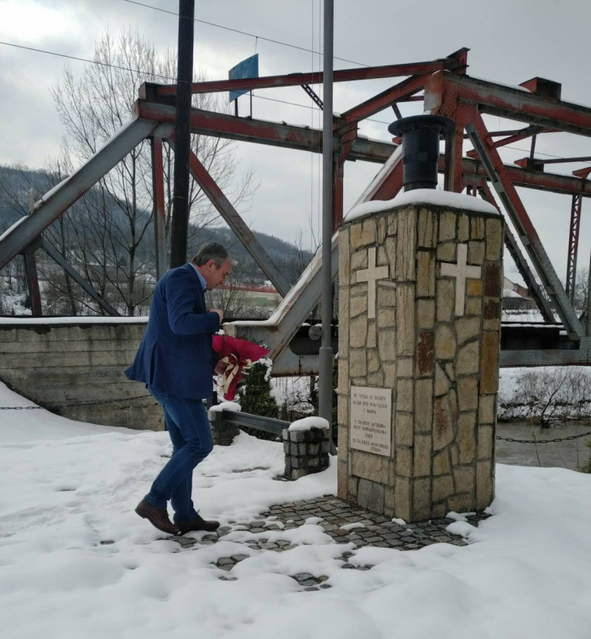 Borenović odao poštu stradalima