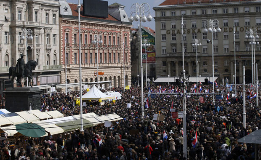 Protest: "Ja sam tata, ne roditelj 2"