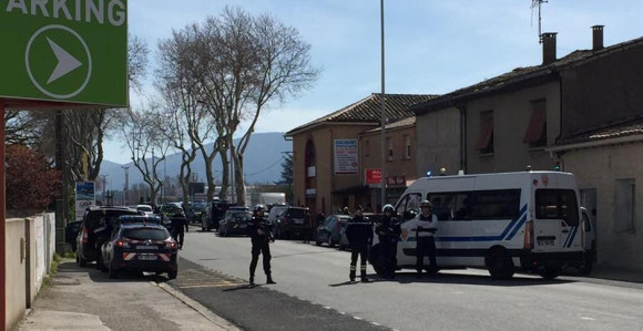 Umro policajac od povreda