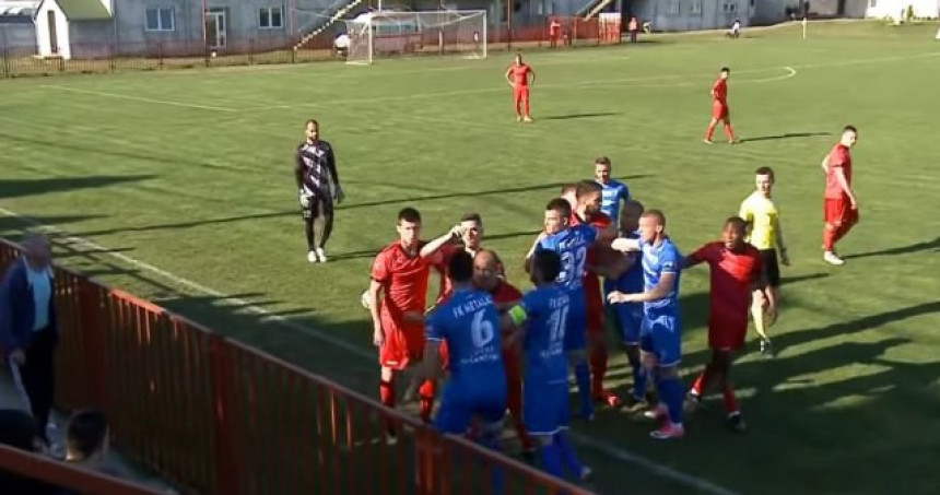 Video: Kakva ''šorka'' u Prvoj ligi Srbije!