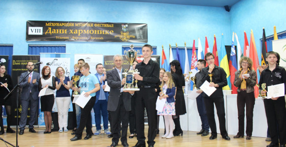 Ugljevik: Zvuci Majevicu "opasali"