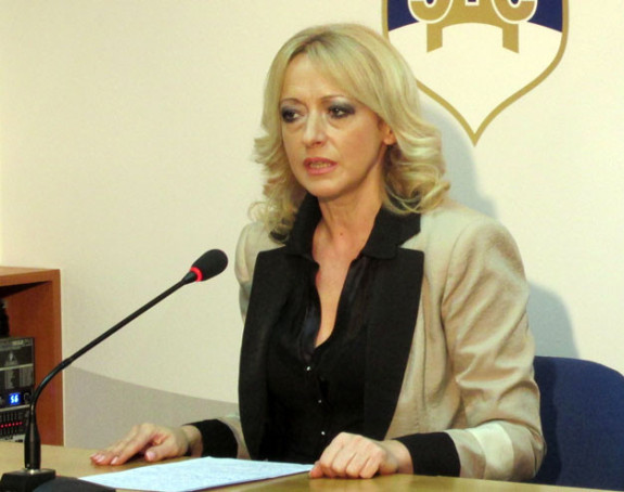 Na kontraprotestima djeca činovnika