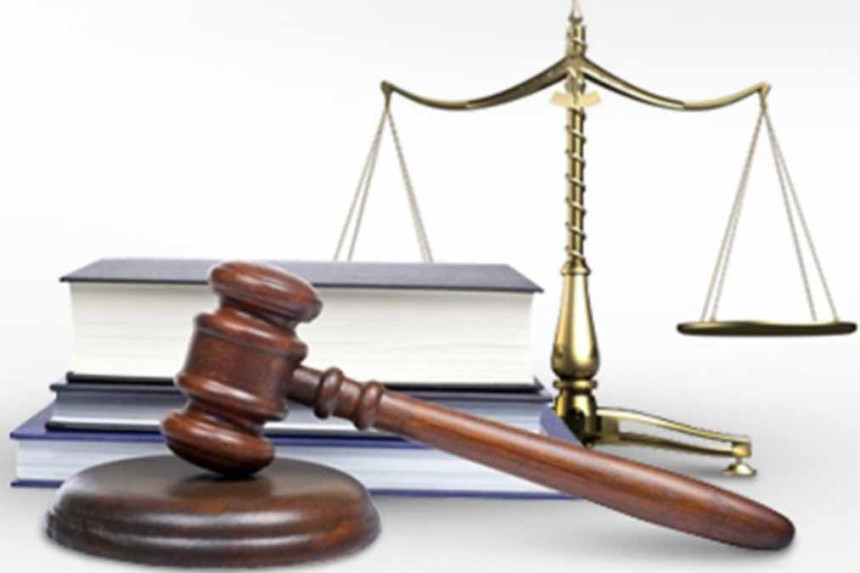 Advokat pojeo dokazni materijal