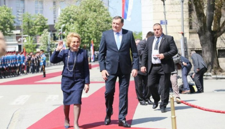 Pohvalila: Velika zasluga Dodika