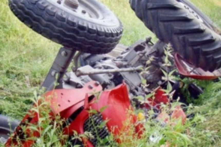 Derventa: Poginuo jedan traktorista