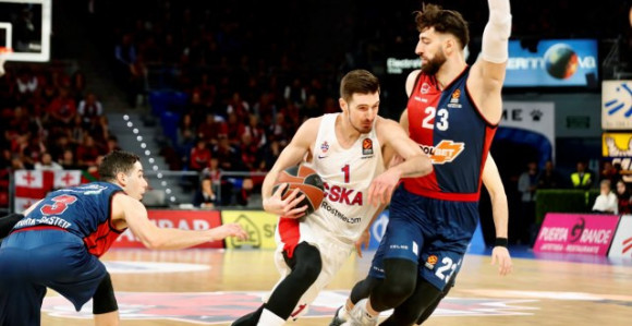 Efes na pogon Micića ponizio Barsu, CSKA vratio brejk!
