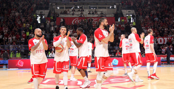 Звезда прецртала тројицу странаца!