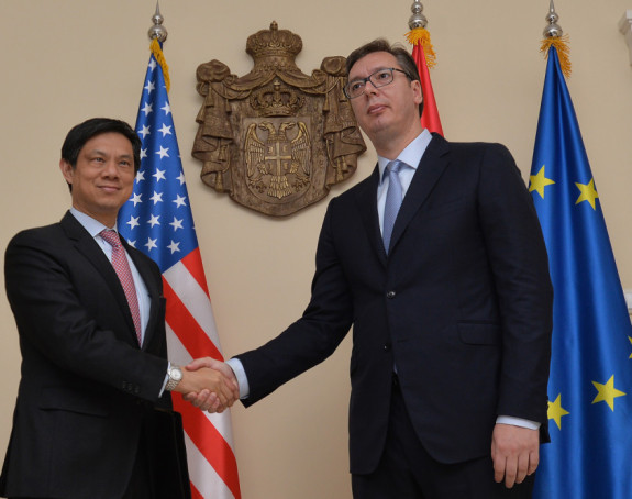 Poziv Vučiću da posjeti Vašington