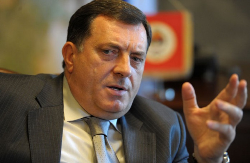 Dodik raspustio Odbor SNSD-a u Laktašima