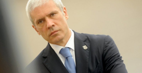 Bivši predsjednik ostaje bez stranke