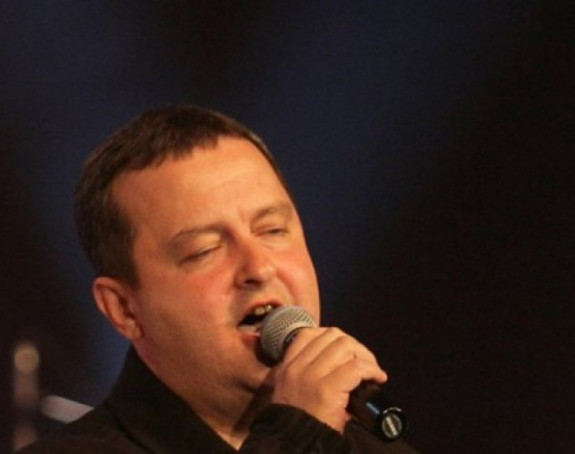 Dačić zabavljao goste na večeri