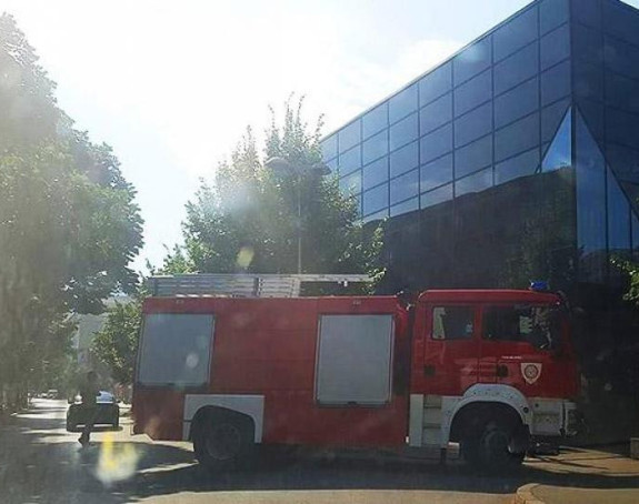 Požar izbio u Konzumu u Mostaru 