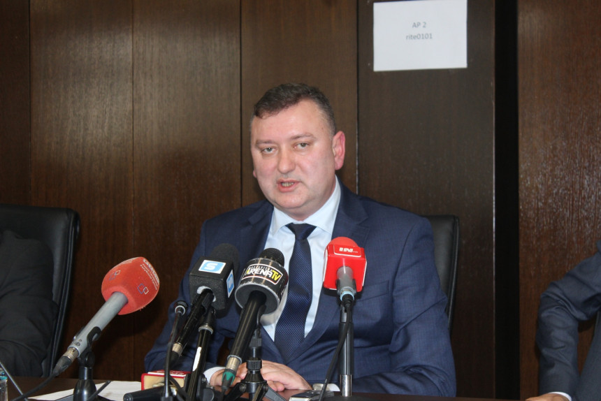 Popović: Odgovorno pred građane