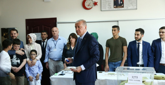 Izbori u Turskoj: Erdogan glasao