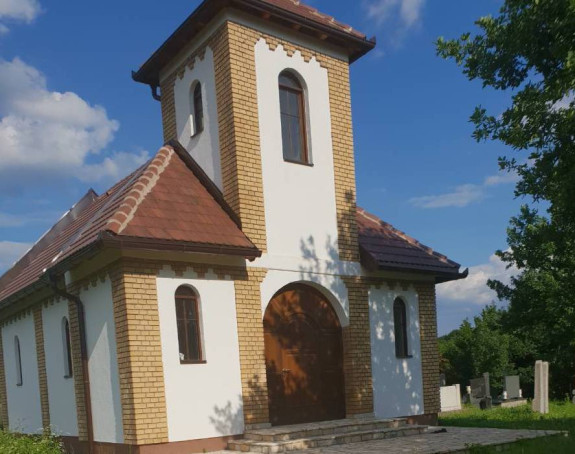 Нови вандализам: Запаљена црква