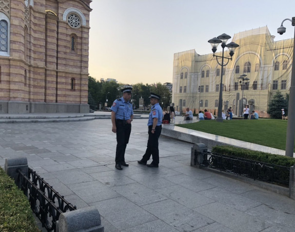 Policija i dalje kod crkve u BL