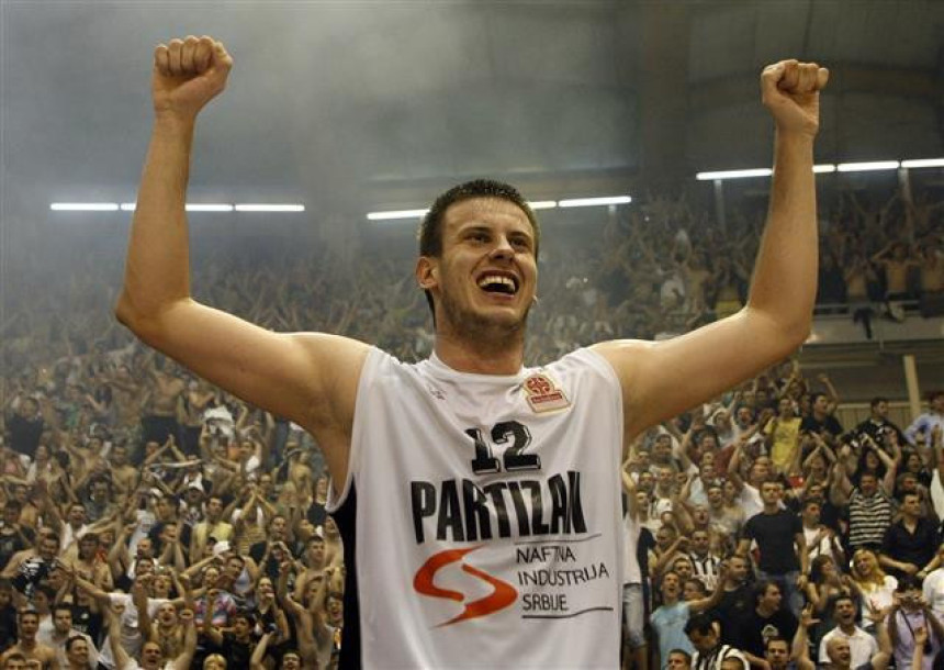 Vicešampion Italije želi Novicu Veličkovića!