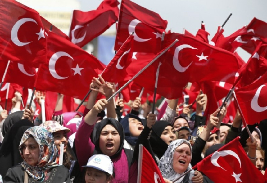 Турска хапси Гуленове кључне сараднике