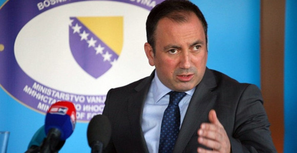 Od 25. jula Crnadak u Americi