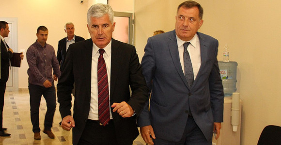 Tvrdi: Ne viđam se često sa Dodikom