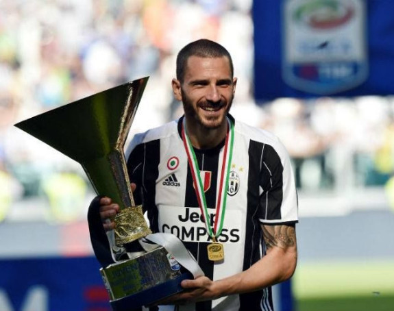 Ludo, luđe, Bonući! Leo se vraća u Juve!