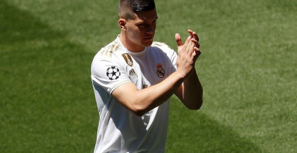 Težina Realovog dresa: Jović zamijenjen u 15. minutu!