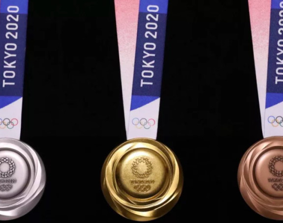 Napravljene od recikliranih telefona!