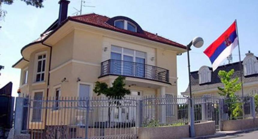 Амбасада Србије ради у Скопљу
