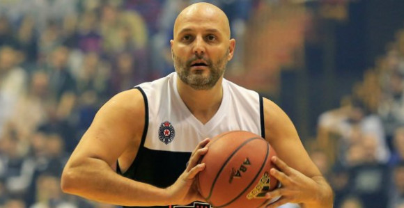 Sale: Za Partizan zbog ubijenog dede!