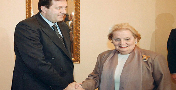 Rusofil i lisica sa sto lica