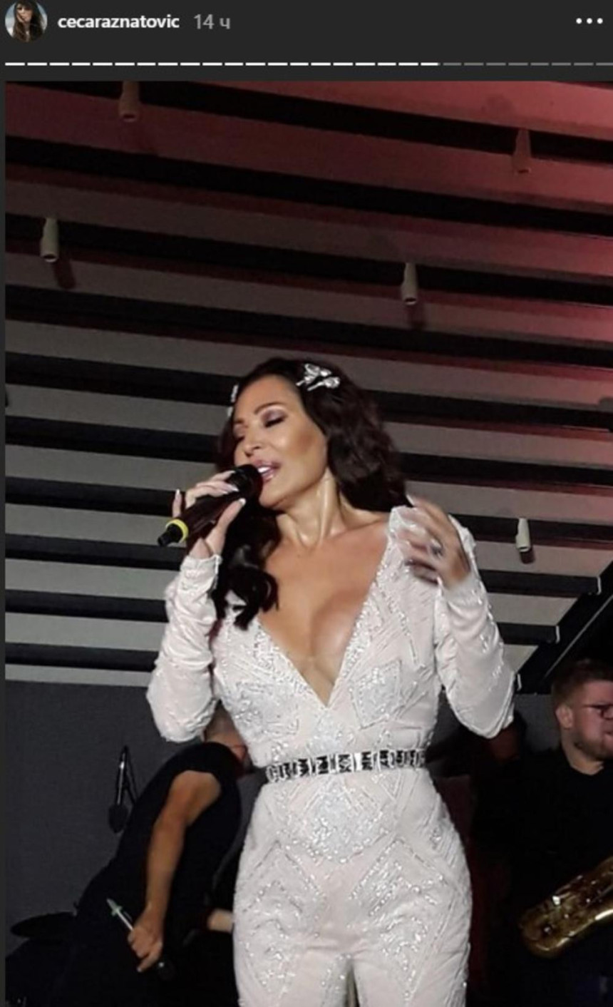 Sjaj za fanove: Ceca u bijelom dominirala scenom