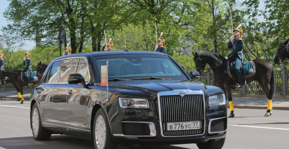 Почела продаја моћне Путинове лимузине