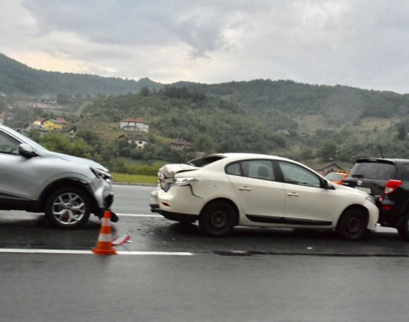 Lančani sudar kod Sarajeva: Ima povrijeđenih