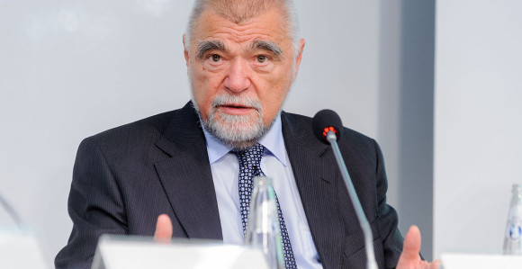 Stanje produženog hladnog rata
