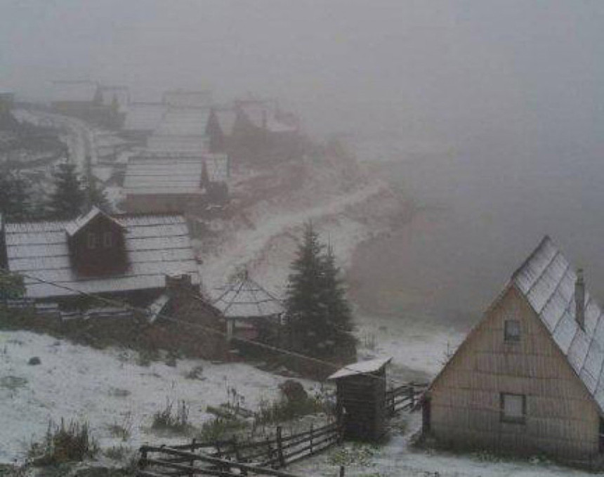 Prvi snijeg pao na planini Vlašić
