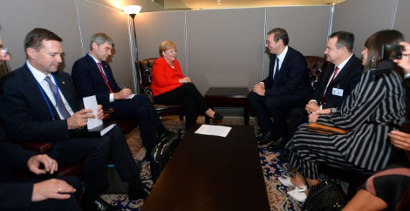 Vučić najavio dolazak Angele Merkel u BG