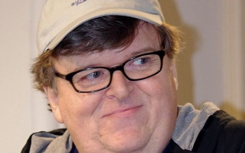 Majkl Mur podržava Hilari Klinton?!